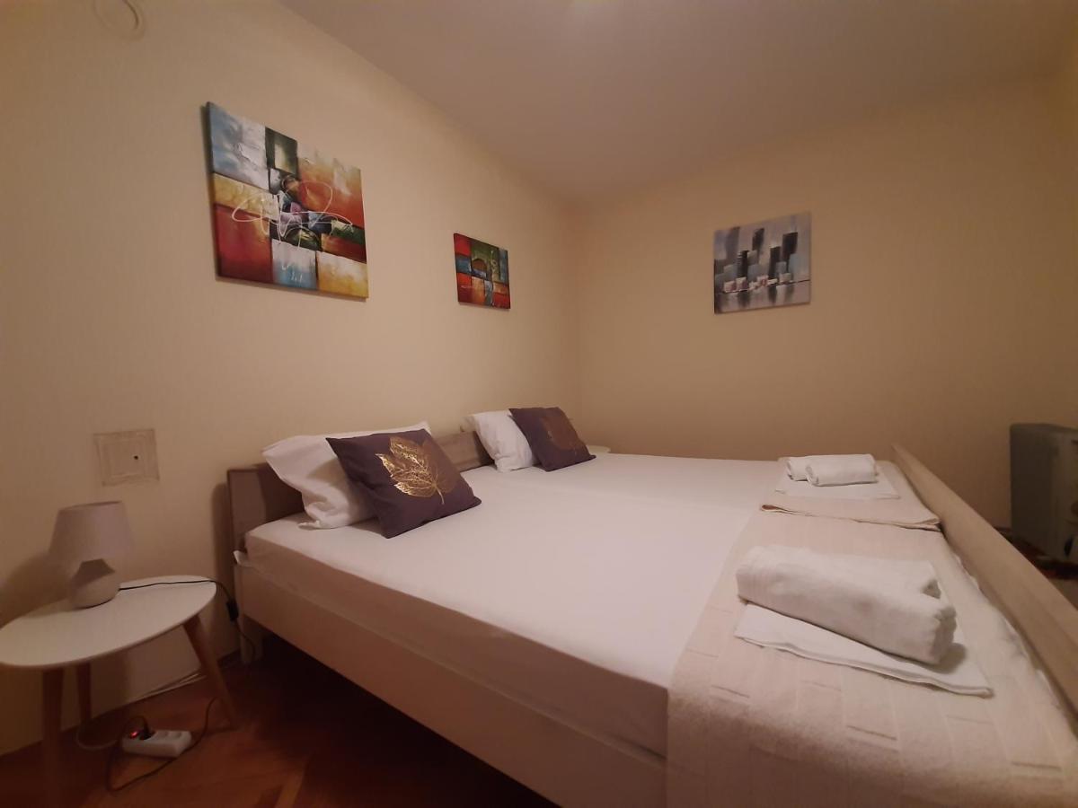 Haus Apartman Zajecar M&L Buitenkant foto