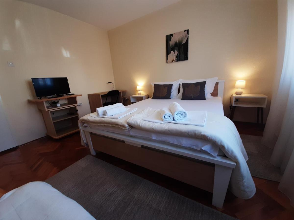 Haus Apartman Zajecar M&L Buitenkant foto